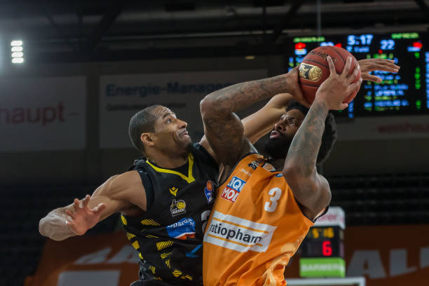 成功反超其 成功反超其